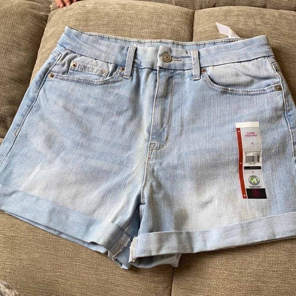 No boundaries high rise short